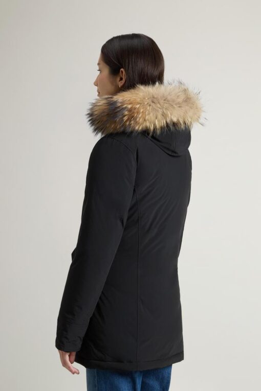 Woolrich – Luxury Arctic Parka in Urban Touch – pelliccia removibile - immagine 2